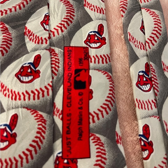 Sports-Themed Tie with Red and Gray Accents - Picture 7 of 8